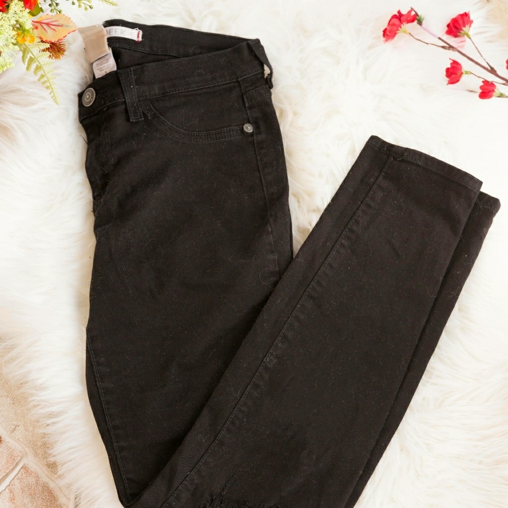 Black Skinny Jeans